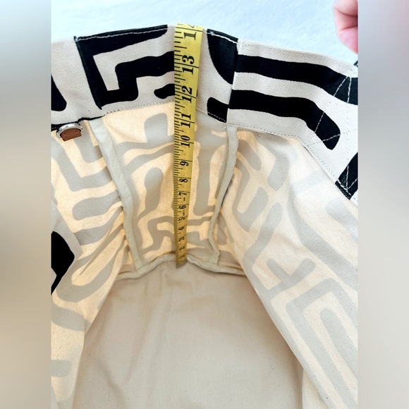 Ubuntu Life Weekender Bag Black Kuba Size Large - Picture 13 of 13